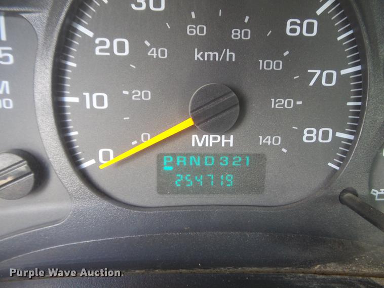 image for item DD7249 2008 GMC C5500 flatbed truck