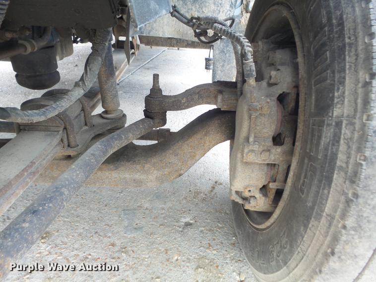 image for item DD7249 2008 GMC C5500 flatbed truck