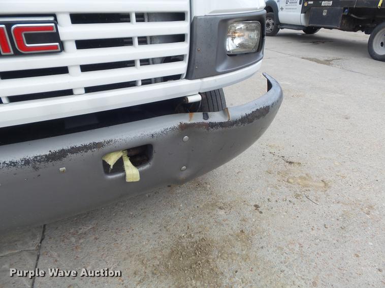 image for item DD7249 2008 GMC C5500 flatbed truck