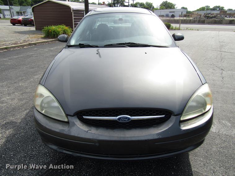 image for item DD7498 2003 Ford Taurus SES