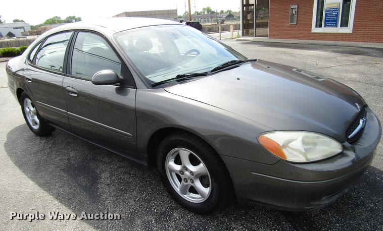 image for item DD7498 2003 Ford Taurus SES