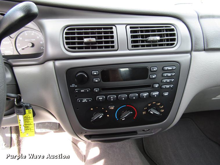 image for item DD7498 2003 Ford Taurus SES