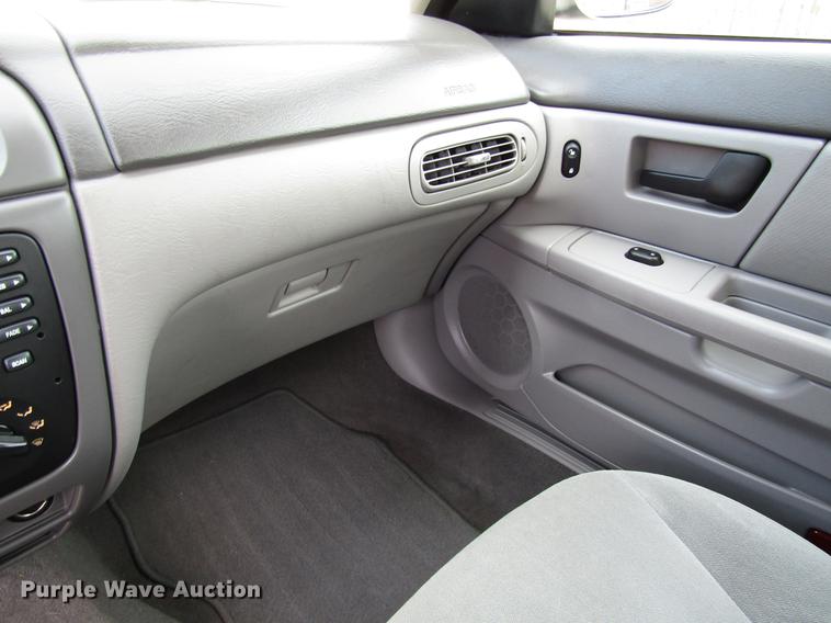 image for item DD7498 2003 Ford Taurus SES