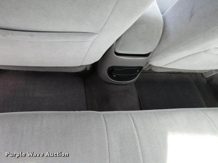 image for item DD7498 2003 Ford Taurus SES