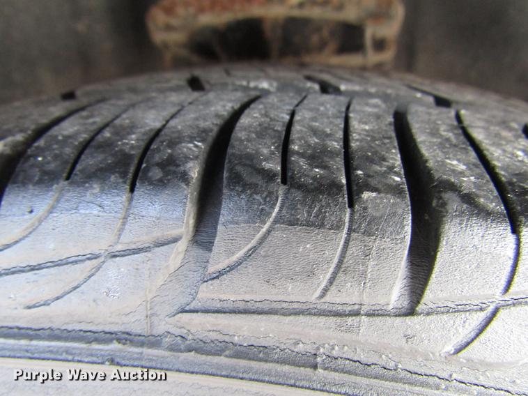 image for item DD7498 2003 Ford Taurus SES