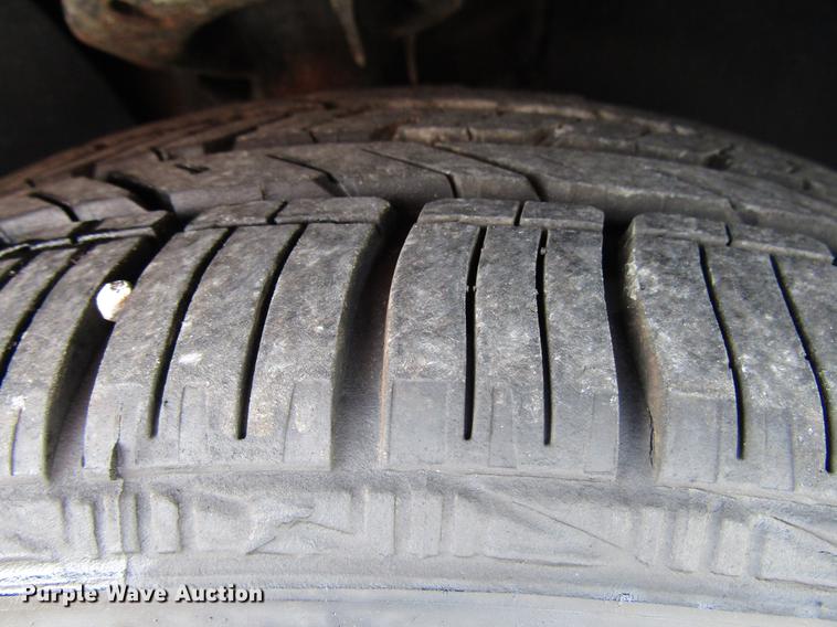 image for item DD7498 2003 Ford Taurus SES