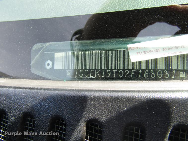 image for item DD7501 2002 Chevrolet Silverado 1500 LS Ext. Cab pickup truck