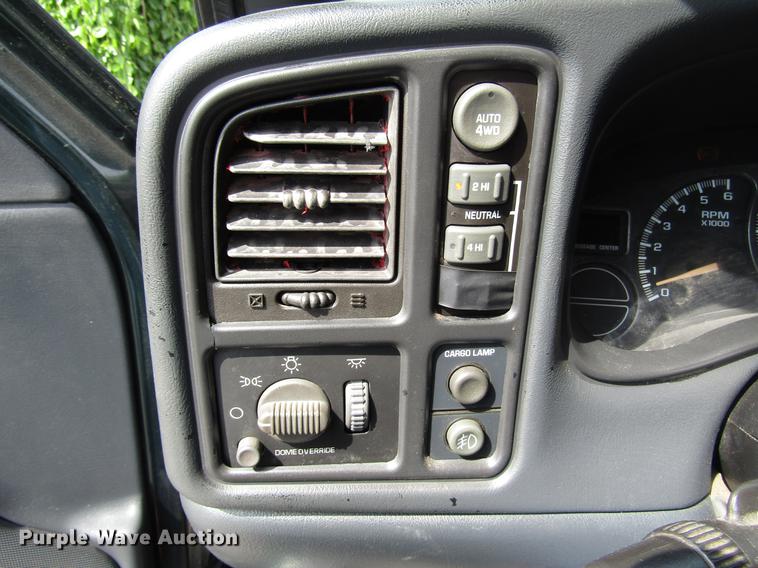 image for item DD7501 2002 Chevrolet Silverado 1500 LS Ext. Cab pickup truck