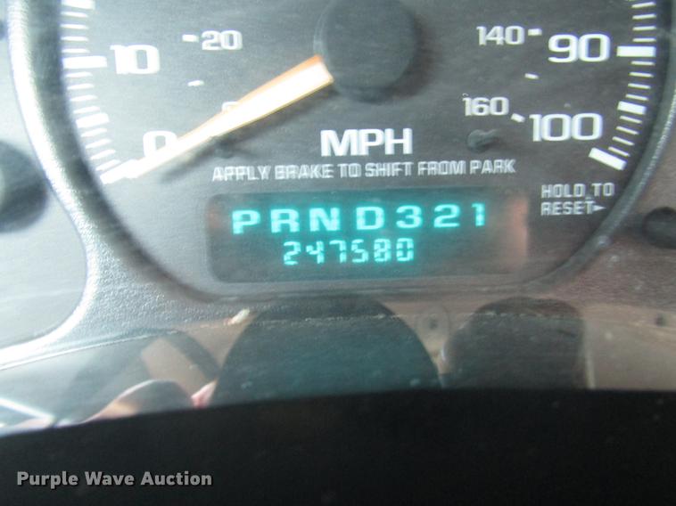 image for item DD7501 2002 Chevrolet Silverado 1500 LS Ext. Cab pickup truck