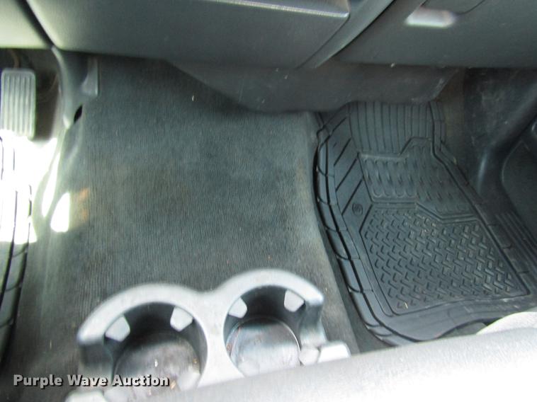 image for item DD7501 2002 Chevrolet Silverado 1500 LS Ext. Cab pickup truck