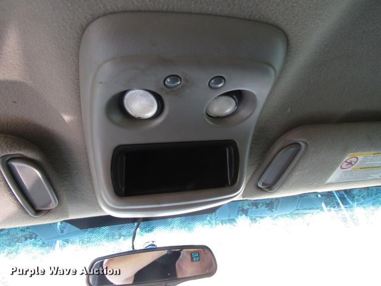 image for item DD7501 2002 Chevrolet Silverado 1500 LS Ext. Cab pickup truck