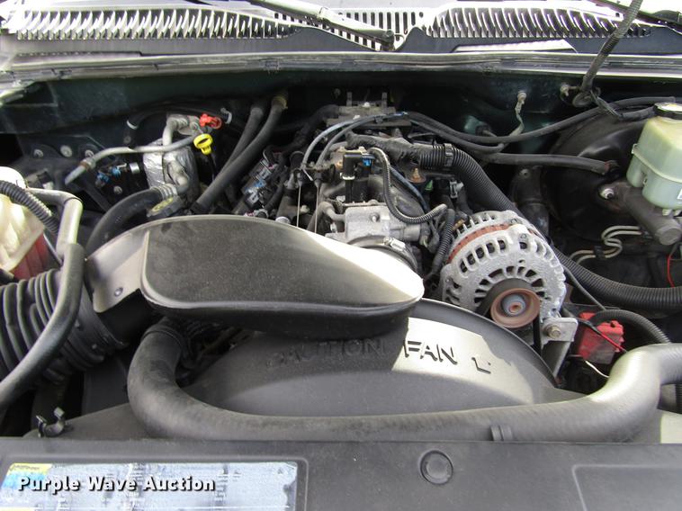 image for item DD7501 2002 Chevrolet Silverado 1500 LS Ext. Cab pickup truck