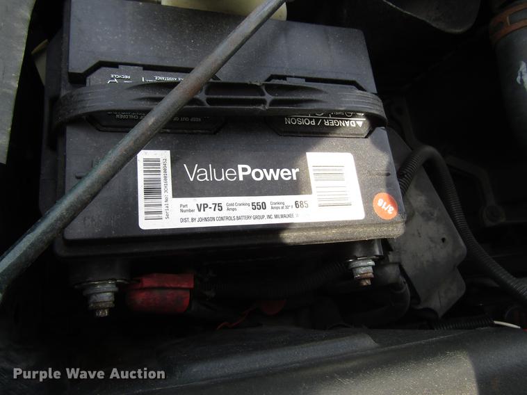 image for item DD7501 2002 Chevrolet Silverado 1500 LS Ext. Cab pickup truck