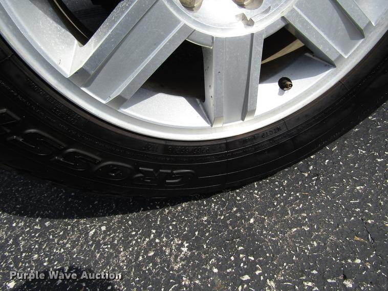 image for item DD7501 2002 Chevrolet Silverado 1500 LS Ext. Cab pickup truck