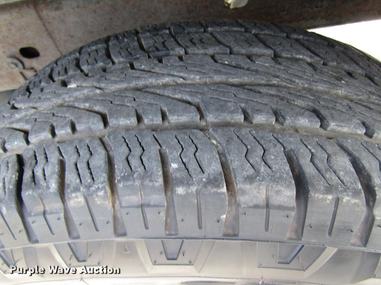 image for item DD7501 2002 Chevrolet Silverado 1500 LS Ext. Cab pickup truck