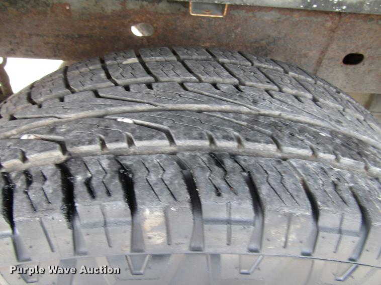 image for item DD7501 2002 Chevrolet Silverado 1500 LS Ext. Cab pickup truck