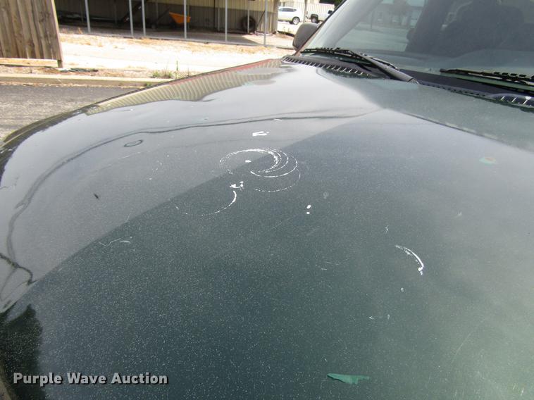 image for item DD7501 2002 Chevrolet Silverado 1500 LS Ext. Cab pickup truck