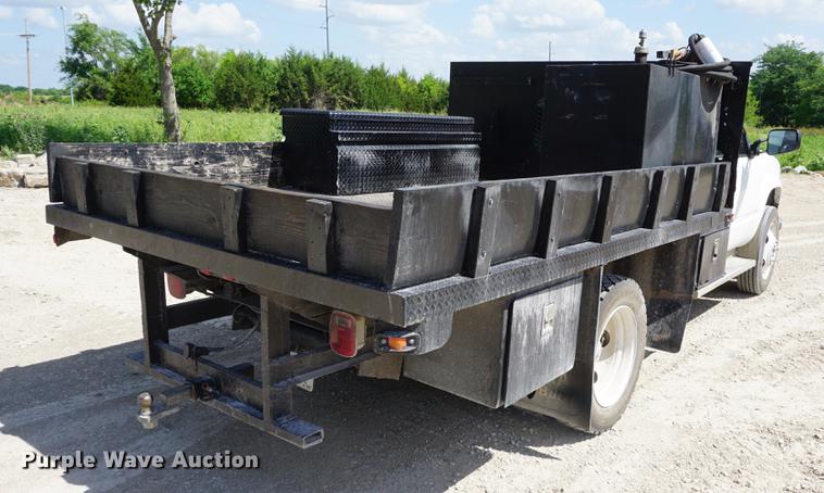 image for item DD7716 1994 Chevrolet 3500HD flatbed pickup truck