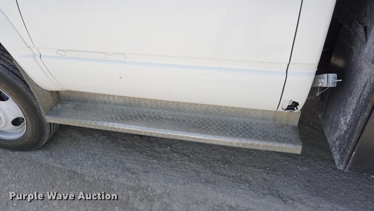 image for item DD7716 1994 Chevrolet 3500HD flatbed pickup truck