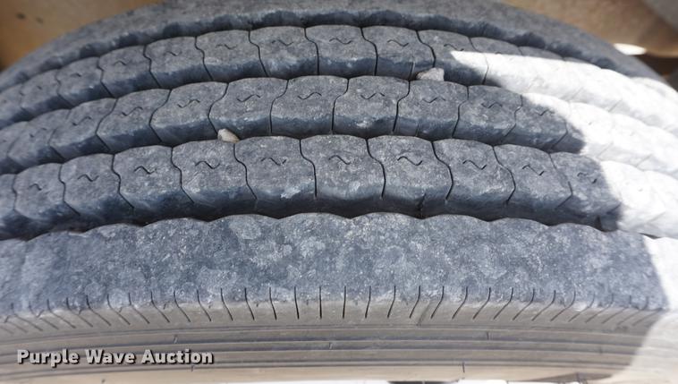 image for item DD7716 1994 Chevrolet 3500HD flatbed pickup truck