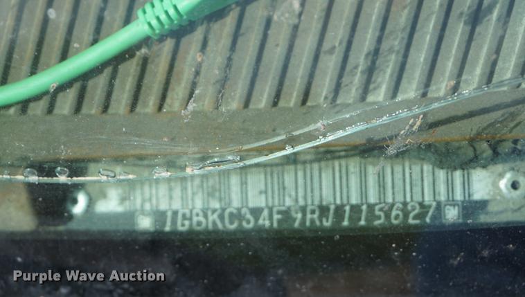 image for item DD7716 1994 Chevrolet 3500HD flatbed pickup truck