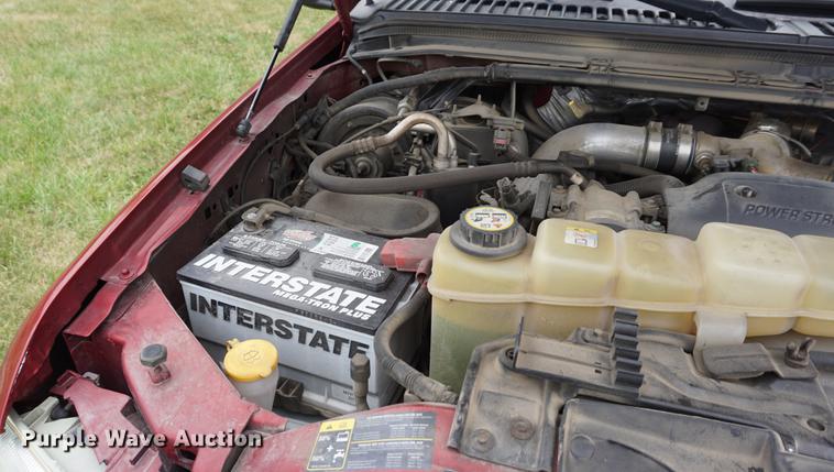 image for item DD7727 2002 Ford F250 Super Duty Lariat Crew Cab pickup truck