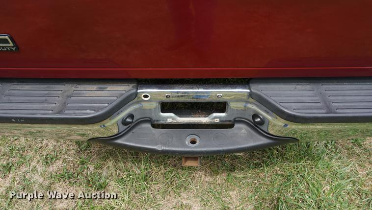 image for item DD7727 2002 Ford F250 Super Duty Lariat Crew Cab pickup truck