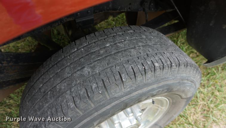 image for item DD7727 2002 Ford F250 Super Duty Lariat Crew Cab pickup truck