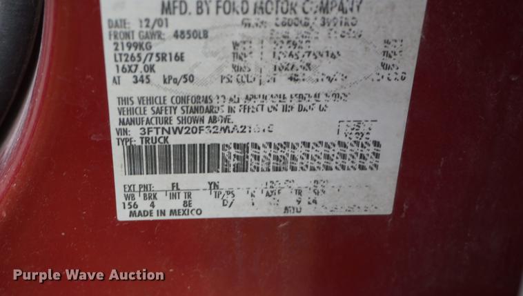 image for item DD7727 2002 Ford F250 Super Duty Lariat Crew Cab pickup truck