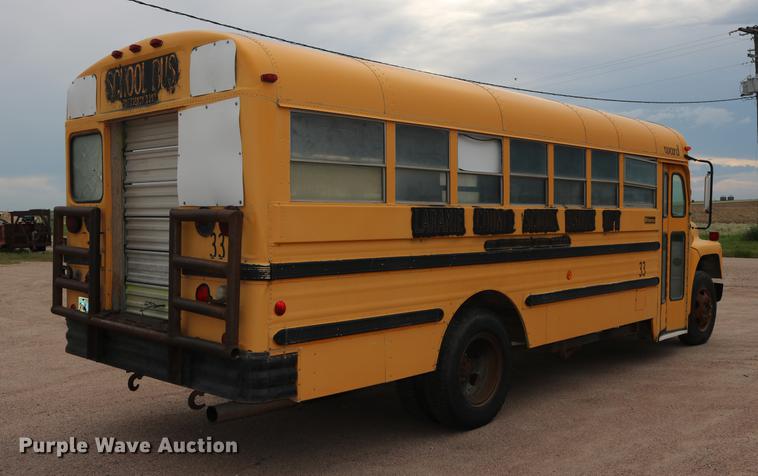 image for item DD8285 1987 International S1853 Ward SS-20 school bus