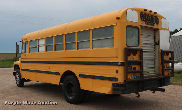 image for item DD8285 1987 International S1853 Ward SS-20 school bus