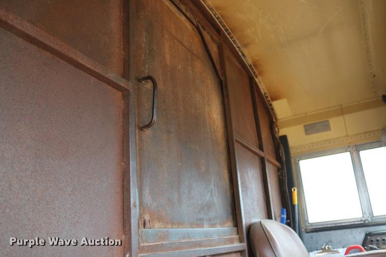 image for item DD8285 1987 International S1853 Ward SS-20 school bus