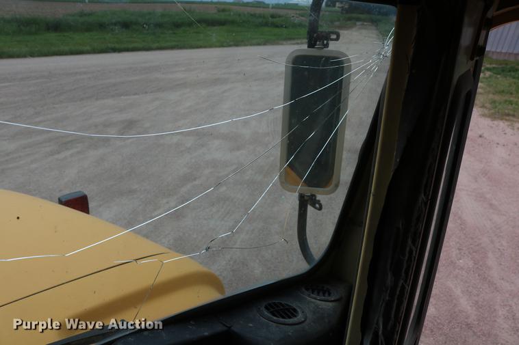 image for item DD8285 1987 International S1853 Ward SS-20 school bus