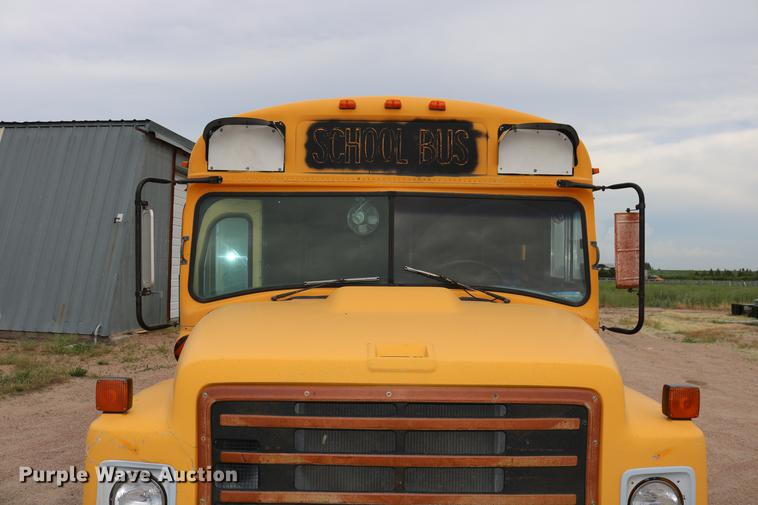 image for item DD8285 1987 International S1853 Ward SS-20 school bus