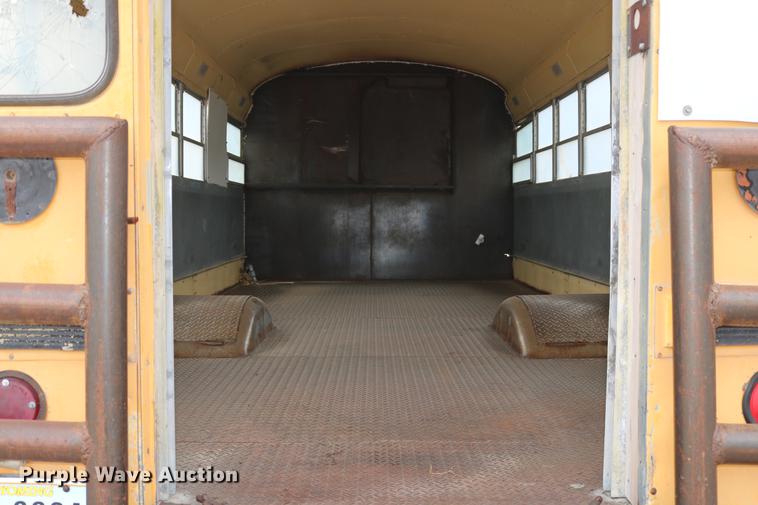 image for item DD8285 1987 International S1853 Ward SS-20 school bus