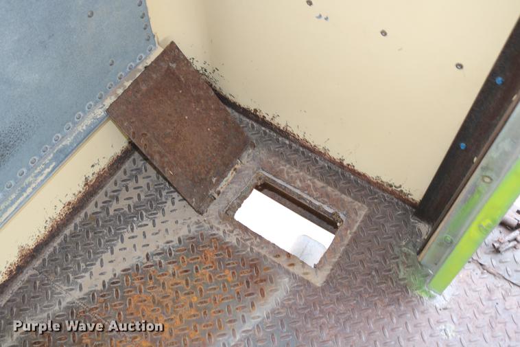 image for item DD8285 1987 International S1853 Ward SS-20 school bus