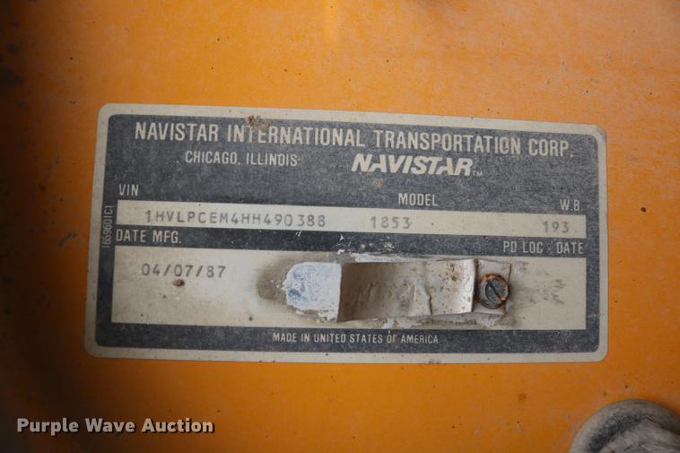 image for item DD8285 1987 International S1853 Ward SS-20 school bus