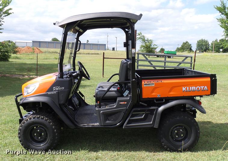 image for item DD8287 2017 Kubota RTVX900 ATV