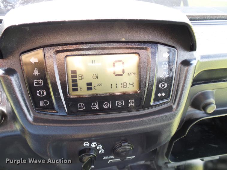 image for item DD8287 2017 Kubota RTVX900 ATV