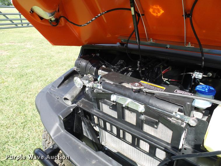 image for item DD8287 2017 Kubota RTVX900 ATV