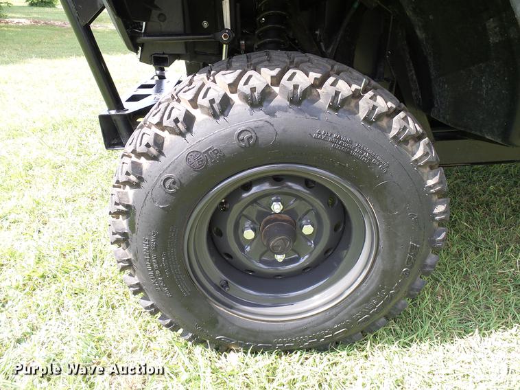 image for item DD8287 2017 Kubota RTVX900 ATV