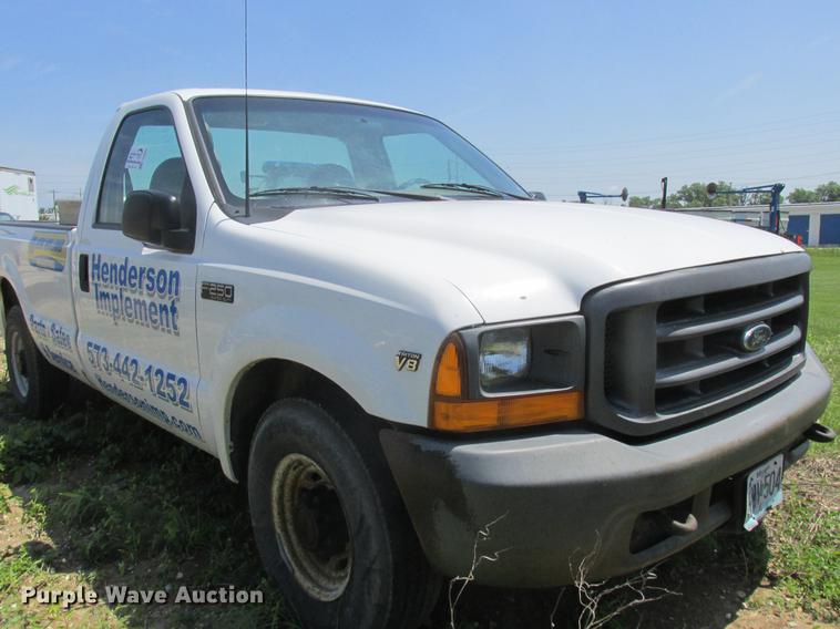 image for item DD8468 2000 Ford F250 Super Duty pickup truck