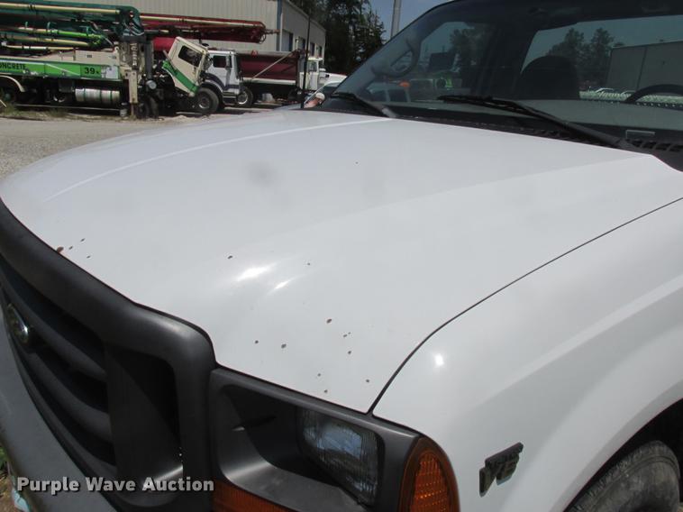 image for item DD8468 2000 Ford F250 Super Duty pickup truck