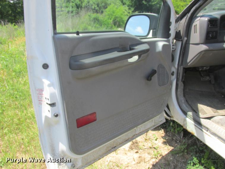 image for item DD8468 2000 Ford F250 Super Duty pickup truck