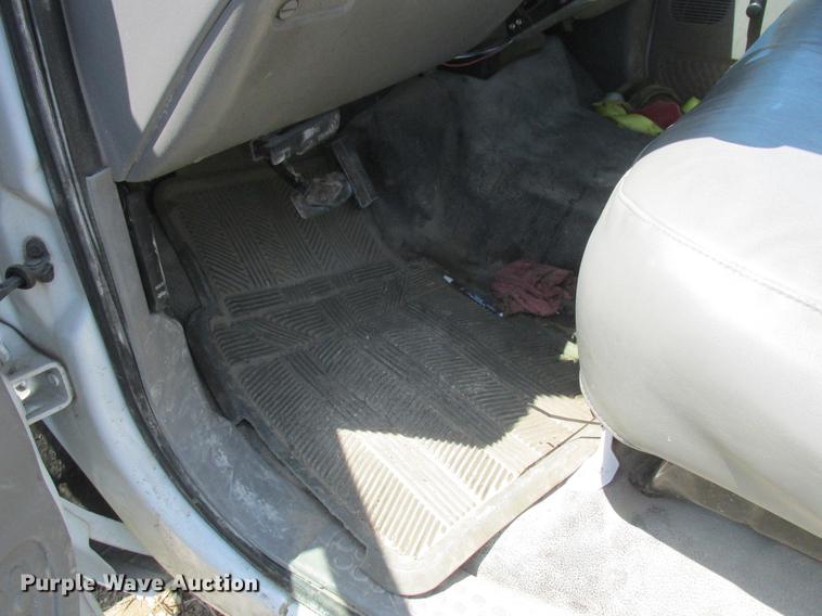 image for item DD8468 2000 Ford F250 Super Duty pickup truck