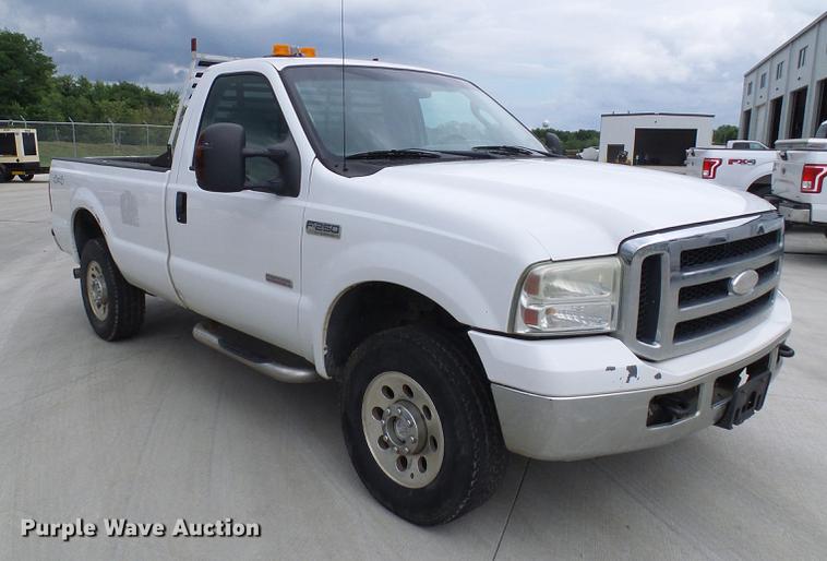 image for item DD8568 2007 Ford F250 Super Duty pickup truck