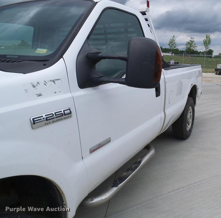 image for item DD8568 2007 Ford F250 Super Duty pickup truck