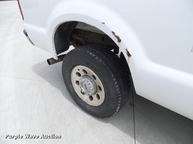 image for item DD8568 2007 Ford F250 Super Duty pickup truck