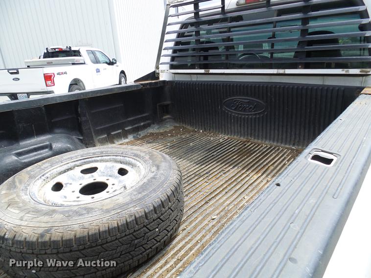 image for item DD8568 2007 Ford F250 Super Duty pickup truck