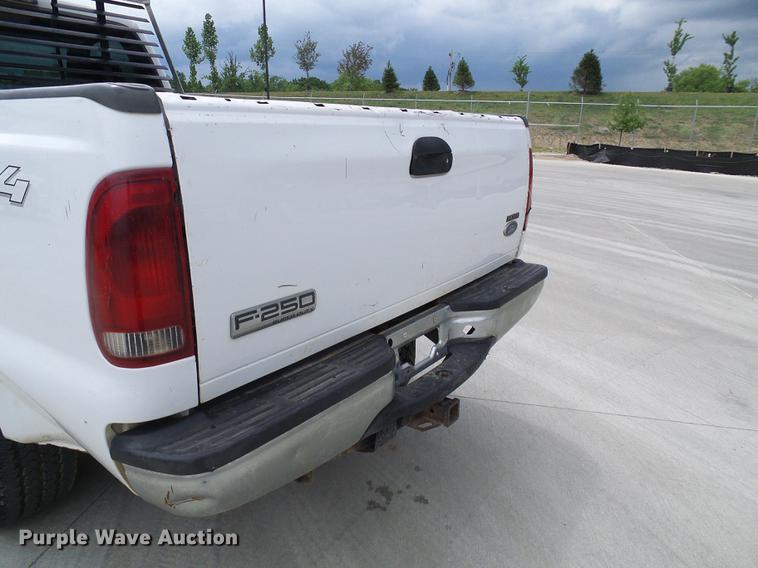 image for item DD8568 2007 Ford F250 Super Duty pickup truck